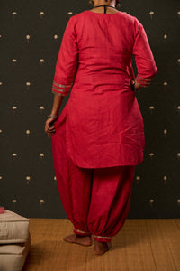 Red Pathani